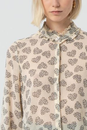 Alternative view of Camicia Manica Lunga Con Fantasia Cuori Animalier FRACOMINA
